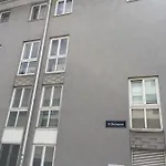 No Smoking, Cozy Apartment In Top Location 15 Min To Center
